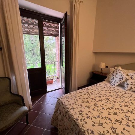 Il Casale Di Riardo Luxury B&B ภายนอก รูปภาพ