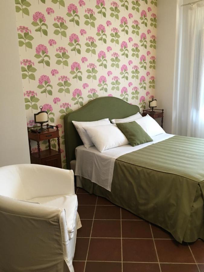 Il Casale Di Riardo Luxury B&B ภายนอก รูปภาพ