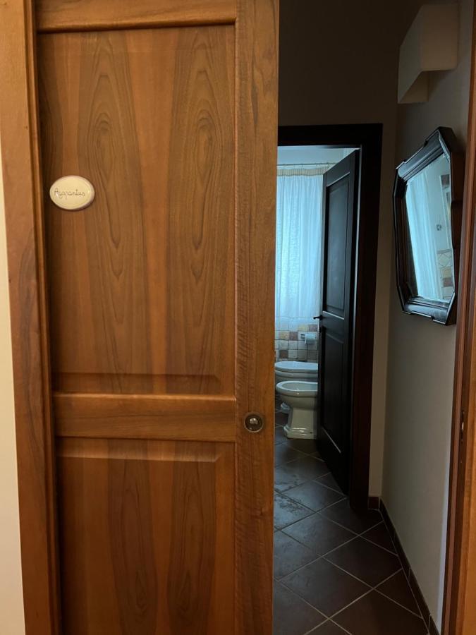 Il Casale Di Riardo Luxury B&B ภายนอก รูปภาพ