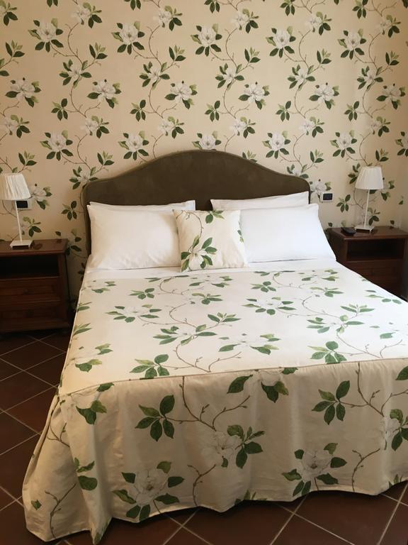 Il Casale Di Riardo Luxury B&B ภายนอก รูปภาพ