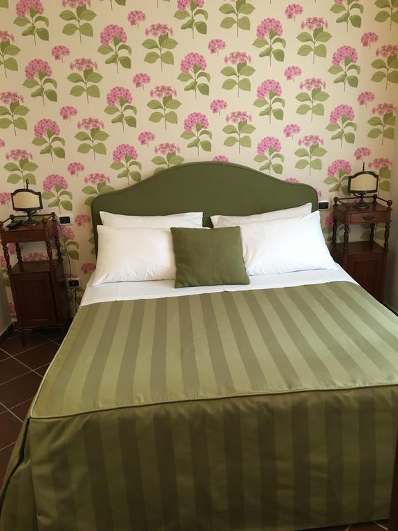 Il Casale Di Riardo Luxury B&B ภายนอก รูปภาพ