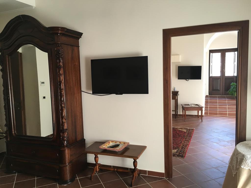 Il Casale Di Riardo Luxury B&B ภายนอก รูปภาพ