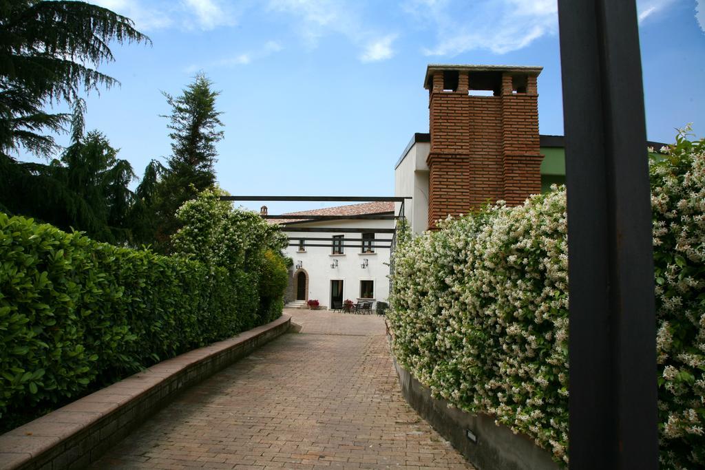 Il Casale Di Riardo Luxury B&B ภายนอก รูปภาพ