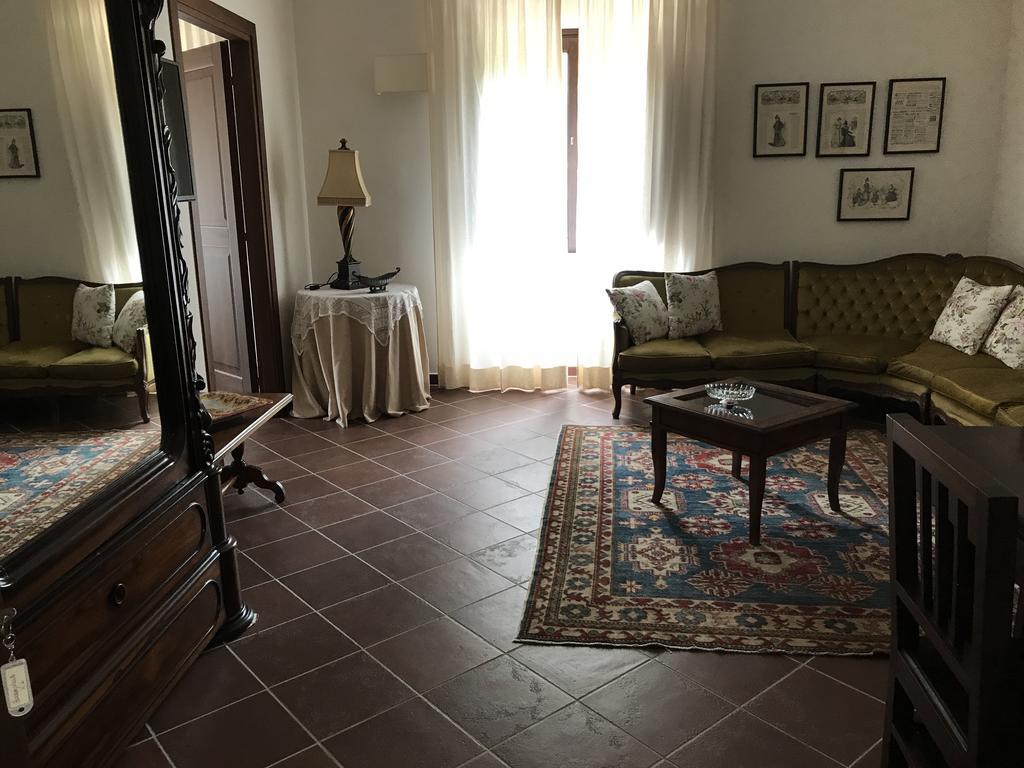Il Casale Di Riardo Luxury B&B ภายนอก รูปภาพ