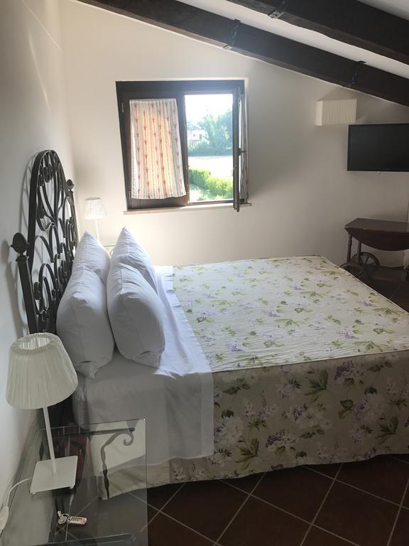 Il Casale Di Riardo Luxury B&B ภายนอก รูปภาพ